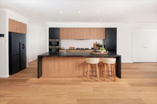 Endeavour Draw 455 Photo