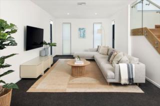 Endeavour Draw 455 Photo