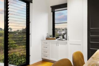 Endeavour Draw 465 Photo