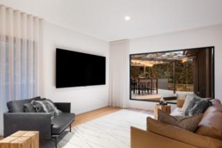 Endeavour Draw 465 Photo