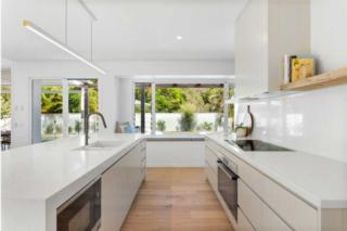 Endeavour Draw 466 Photo