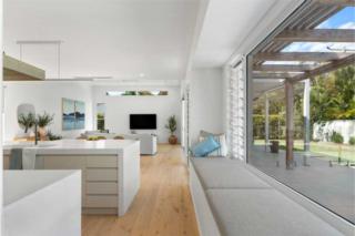 Endeavour Draw 466 Photo