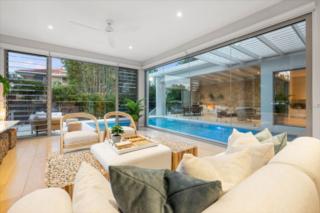 Mater Draw 312 Photo