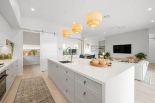 Mater Draw 323 Photo