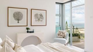 RSL Art Union Draw 400 Photo