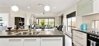 Surf Life Saving Draw 167 Photo