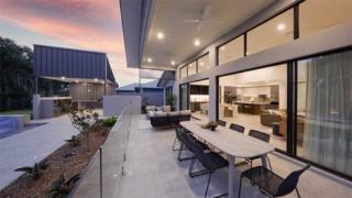 Surf Life Saving Draw 209 Photo Surf Life Saving Draw 209 Photo