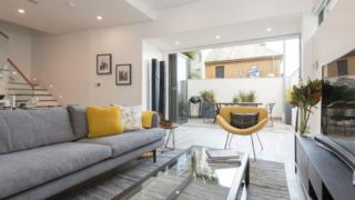 yourtown Draw 469 Photo