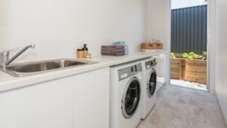 yourtown Draw 475 Photo