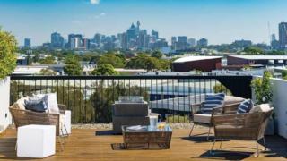 yourtown Draw 476 Photo