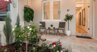 yourtown Draw 486 Photo