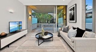 yourtown Draw 494 Photo