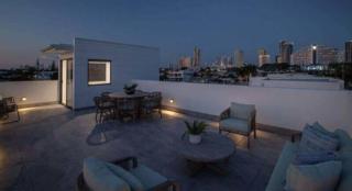 yourtown Draw 494 Photo