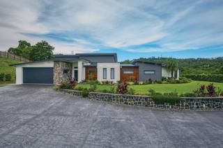 yourtown Draw 497 Photo