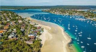 yourtown Draw 501 Photo