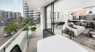 yourtown Draw 501 Photo