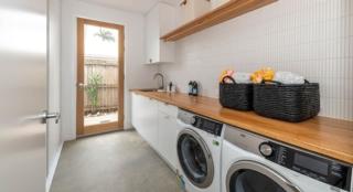 yourtown Draw 515 Photo