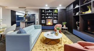 yourtown Draw 517 Photo