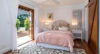 yourtown Draw 518 Photo