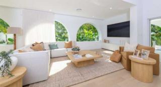 yourtown Draw 529 Photo