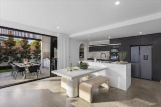 yourtown Draw 539 Photo