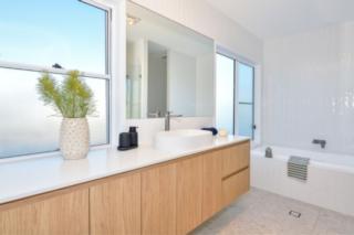 yourtown Draw 550 Photo