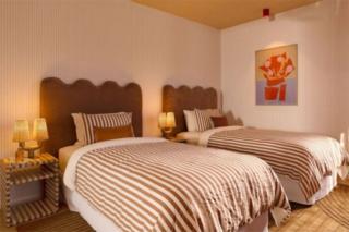 yourtown Draw 552 Photo yourtown Draw 552 Photo