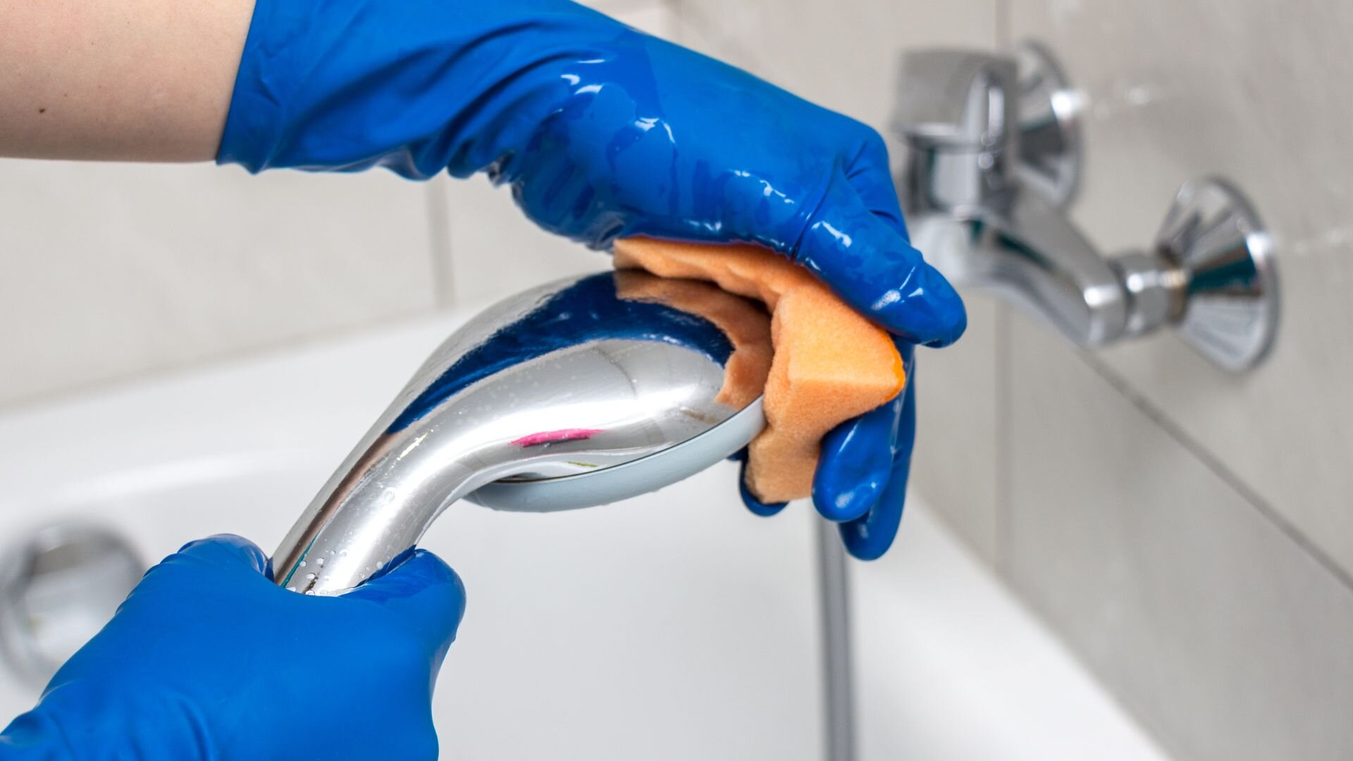 Cleaning Shower Head Mineral Deposits