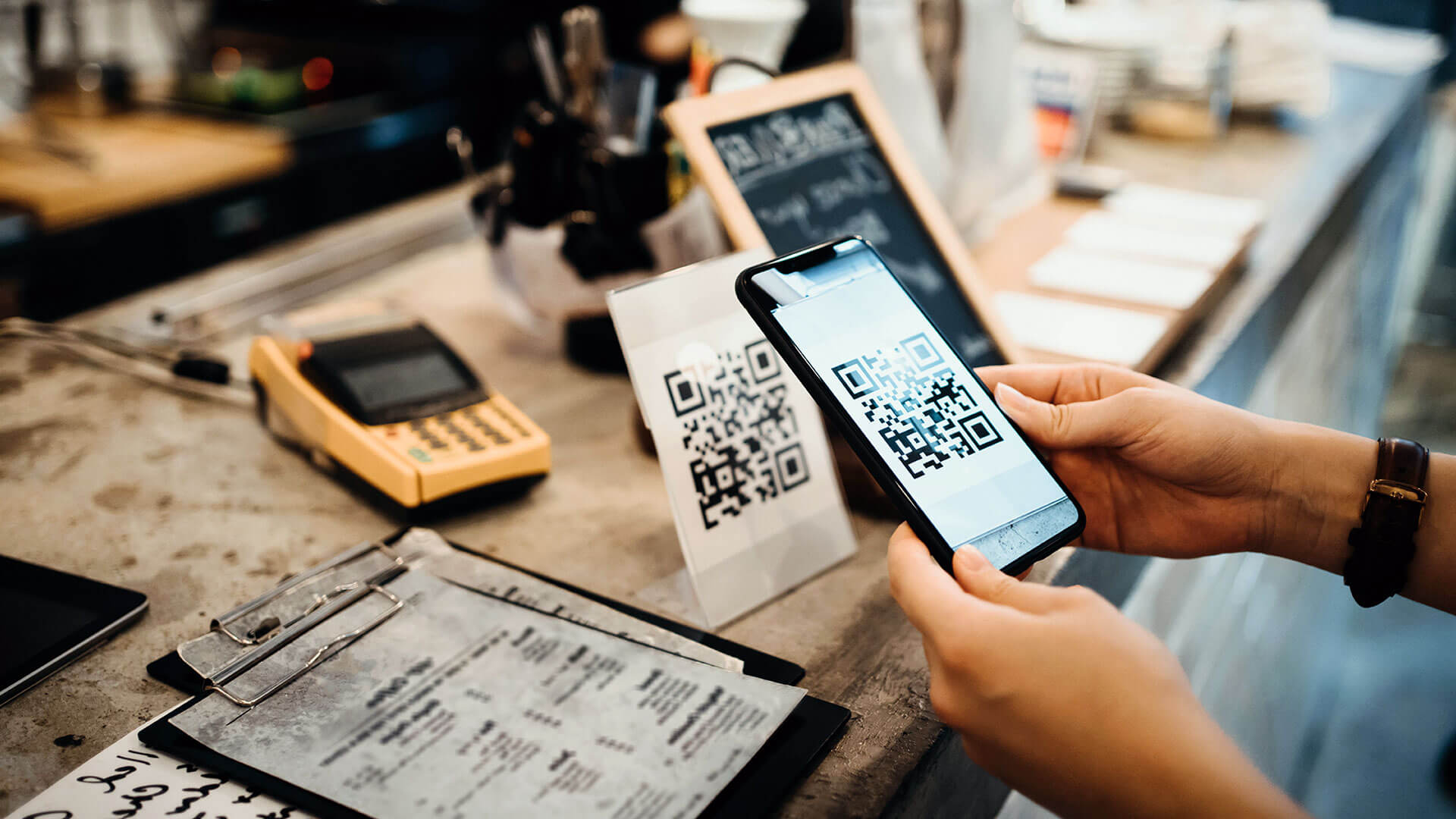 Using QR Codes to link blockchain with physical things｜DRIVEN BASE - DENSO