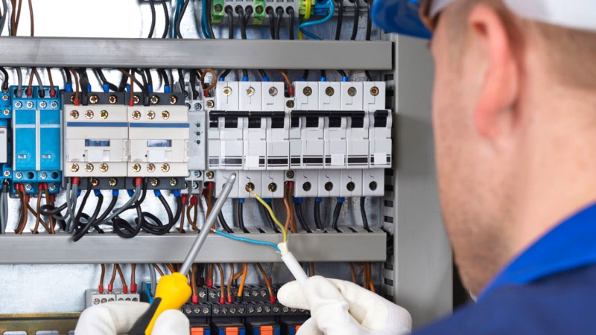 2024 06 Emergency Commercial Electrician Working On Switchboard Emergency Commercial Electrician Working Switchboard