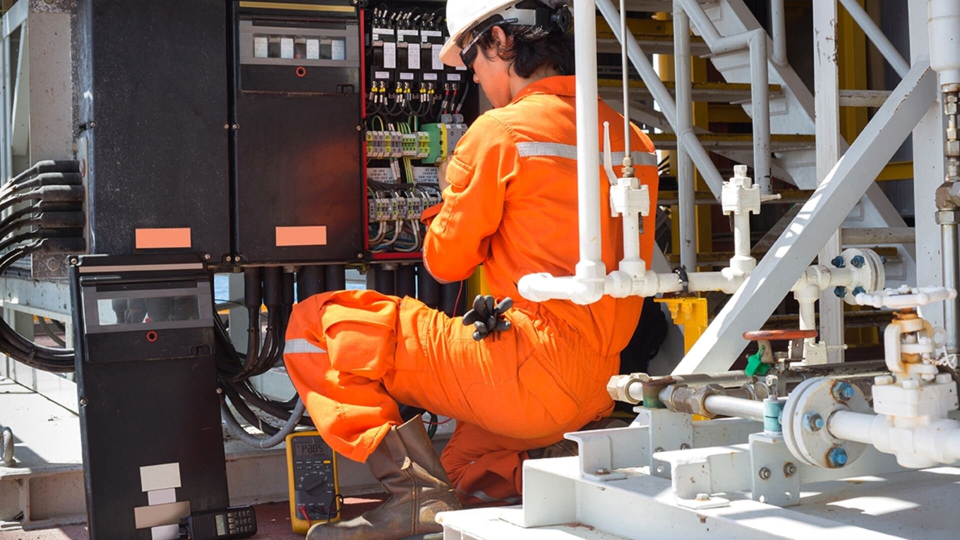 2024 06 Level 2 Electrician Working On Complex Powerboard Level Electrician Working Complex Powerboard