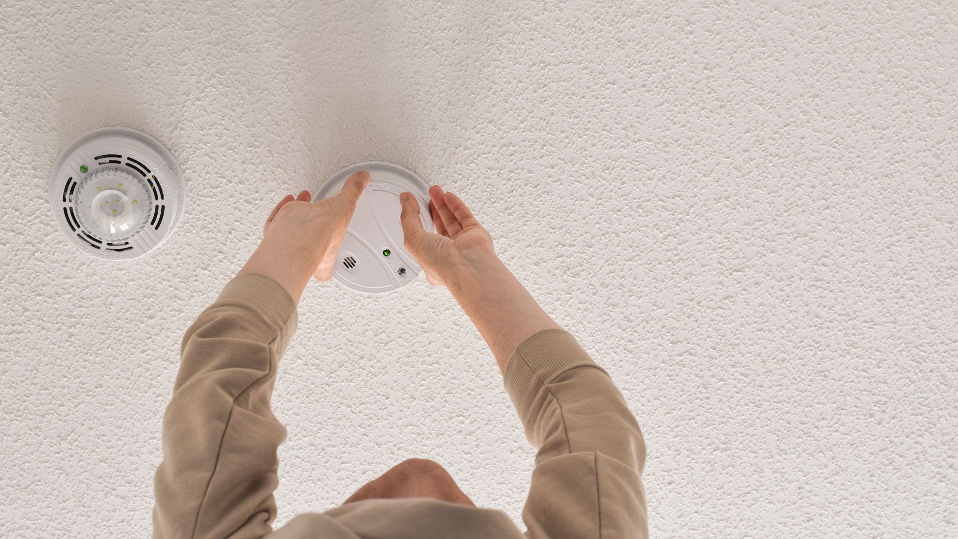 2024 09 Testing Smoke Alarm Testing Smoke Alarm