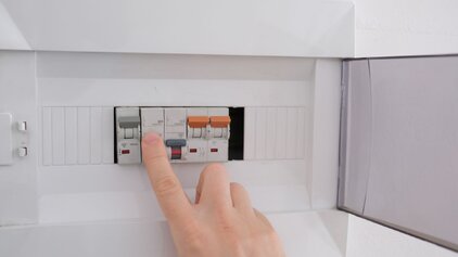 Fixing Temporary Electrical Supply Problems