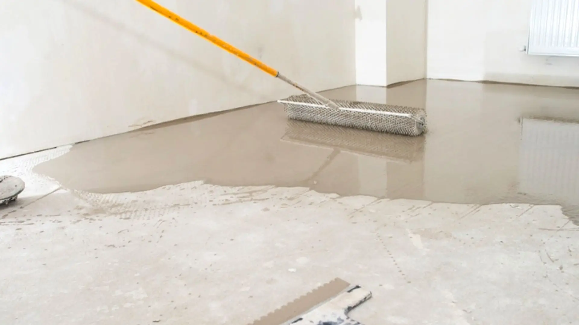 Applying Epoxy Coating With Roll Brush 1 Applying Epoxy Coating Roll Brush