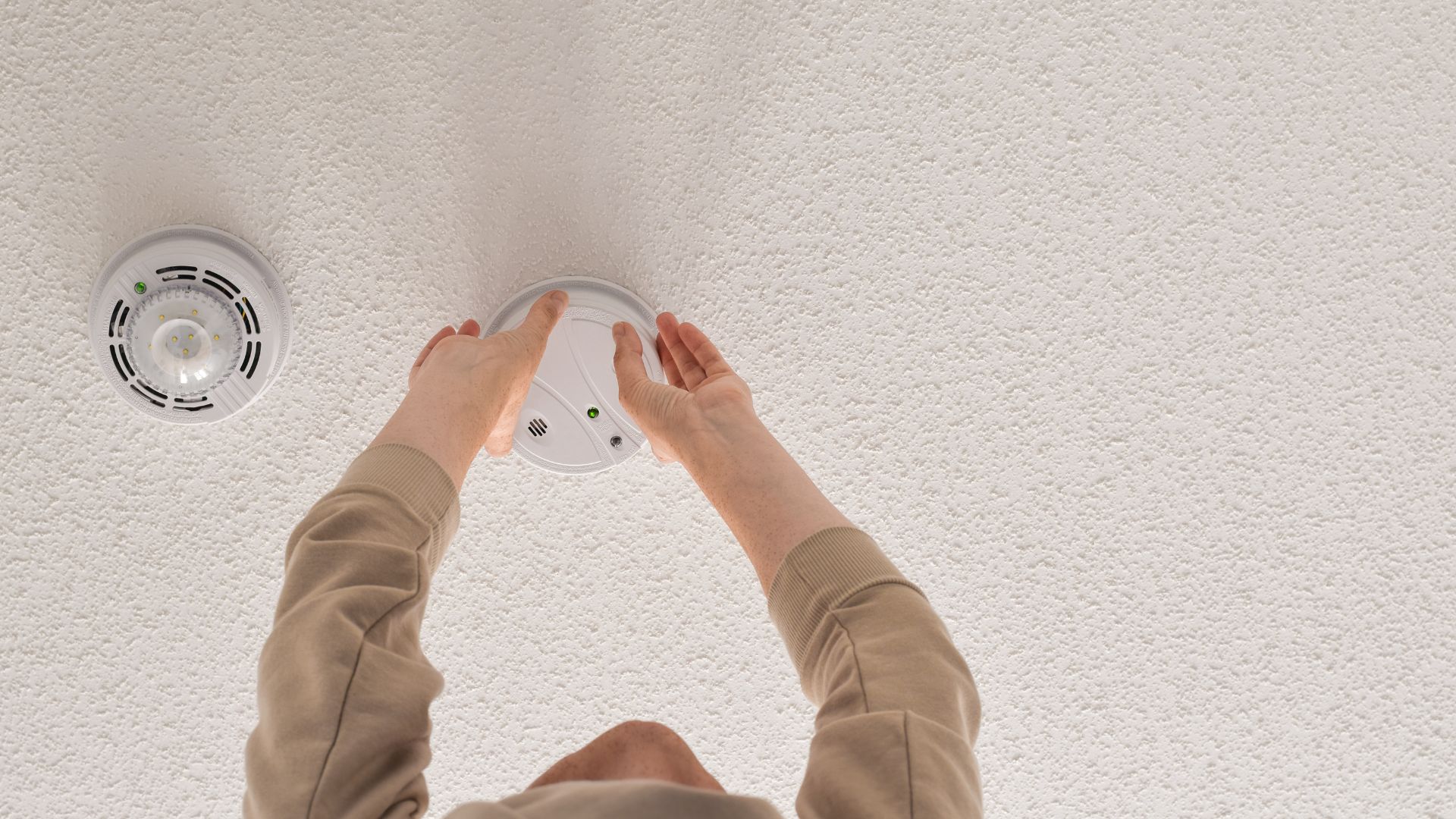Installing Interconnected Smoke Alarm