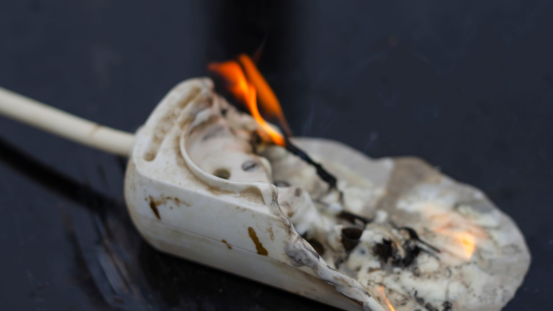 Burning Power Point Socket