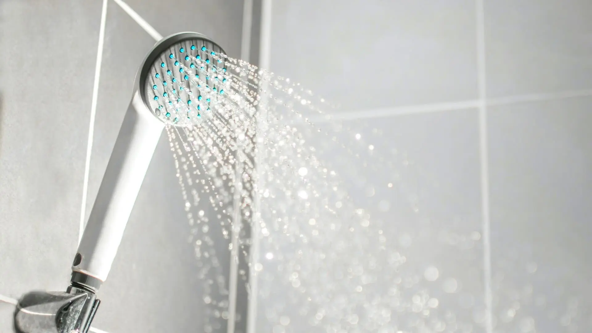 How High Water Pressure Affects Your Home ‐ Woolf Plumbing