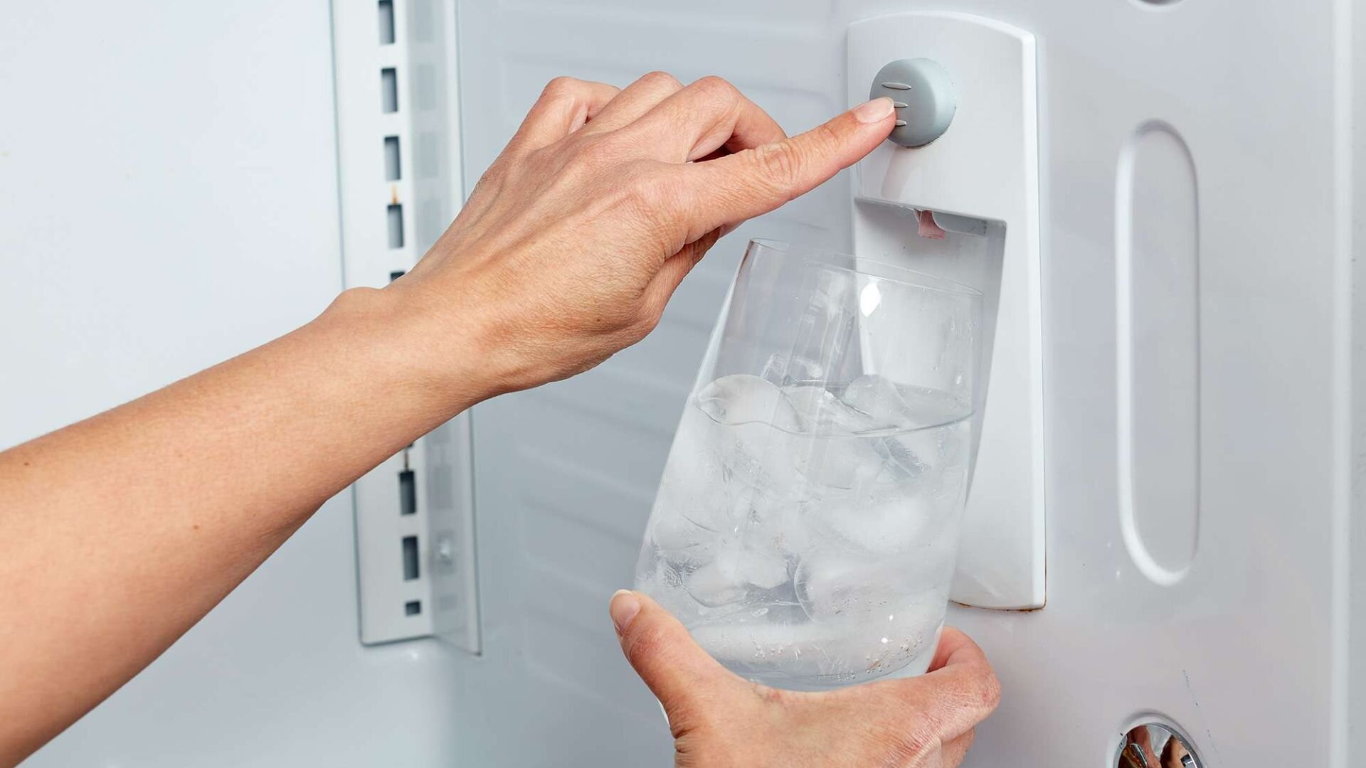 Your Guide To Selecting And Installing A Plumbed Fridge Expert Tips