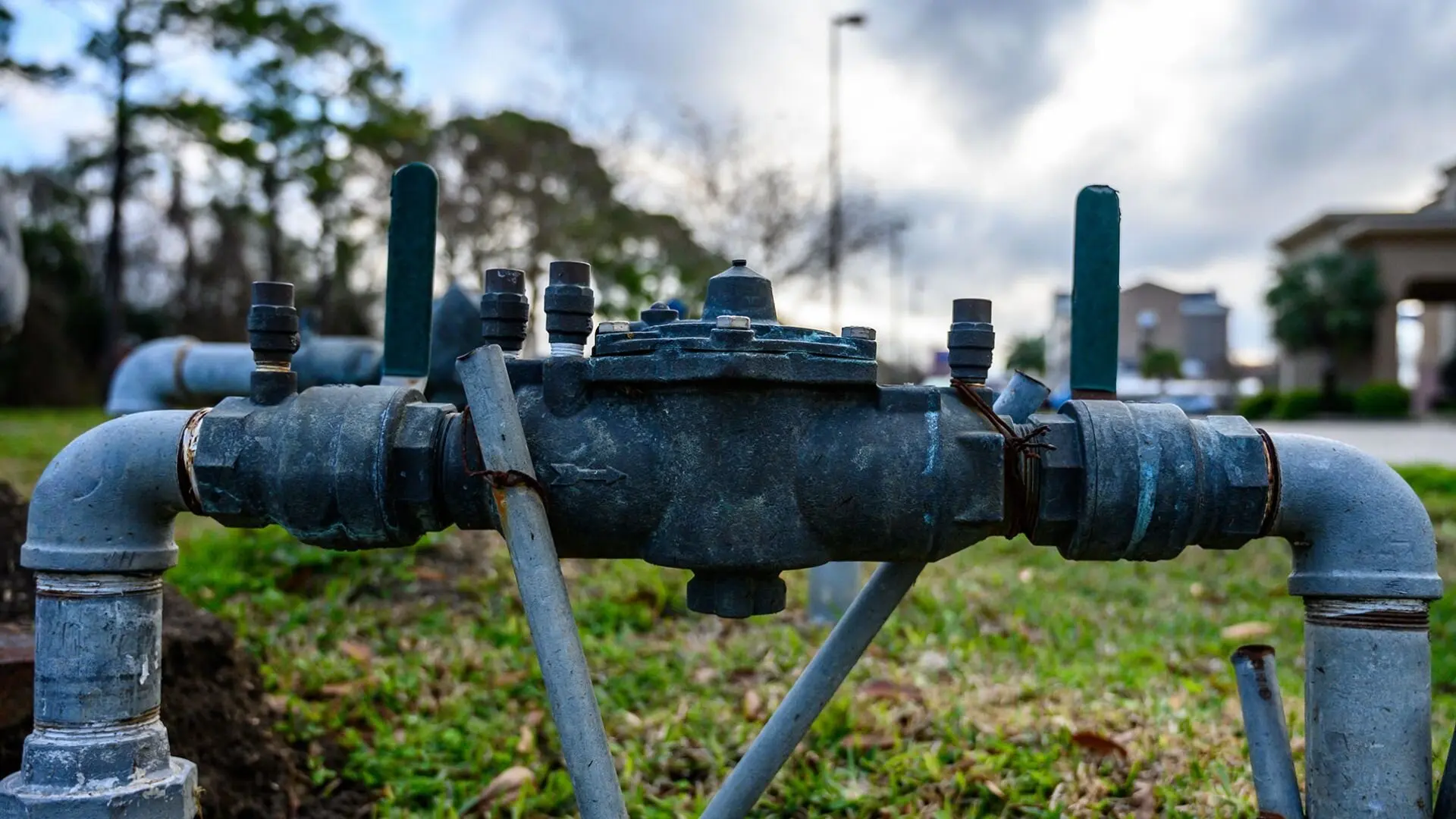 Backflow Prevention 101: Safeguarding Your Water Supply ‐ Woolf Plumbing