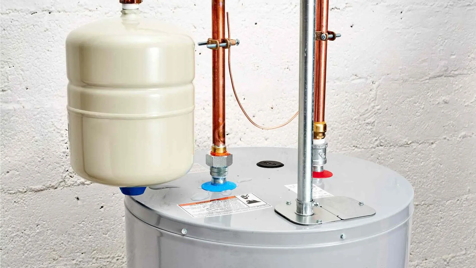 The Lifespan of Hot Water Systems: FAQs and Tips ‐ Woolf Plumbing