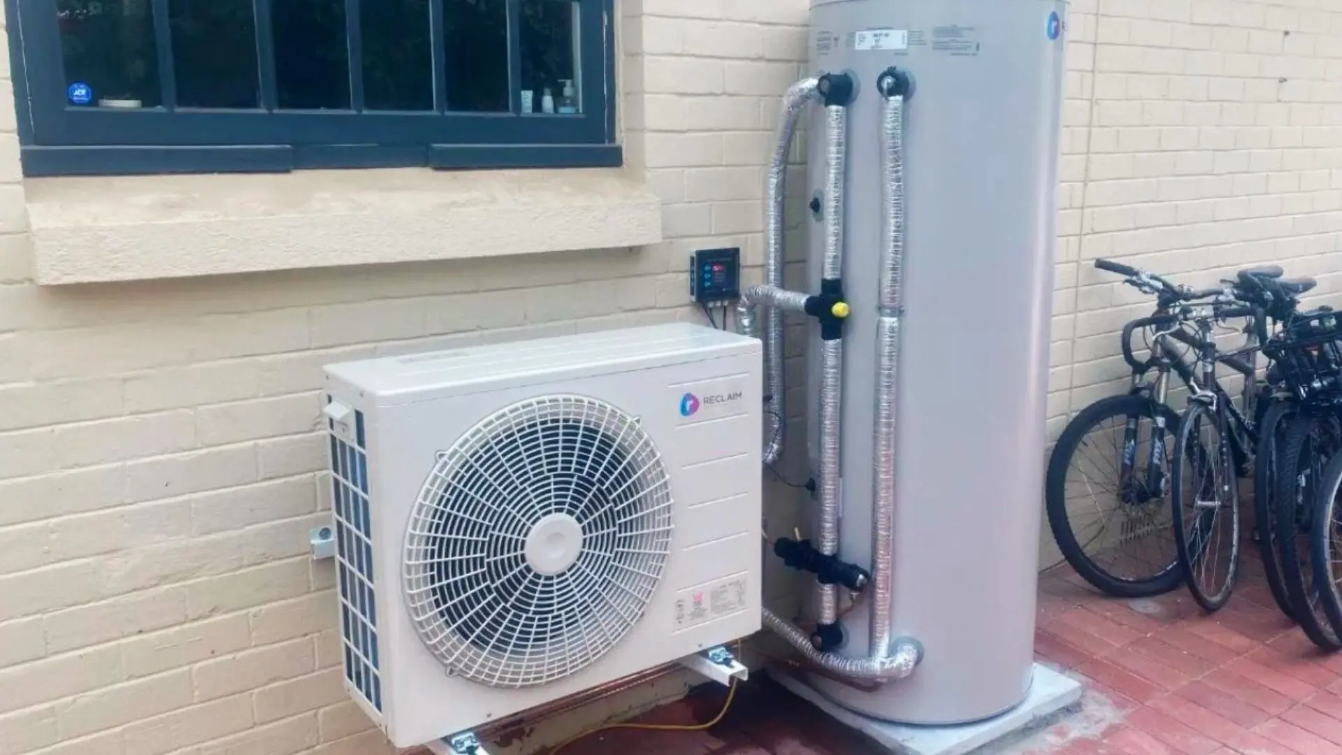 How Does A Heat Pump Hot Water System Work? ‐ Woolf Plumbing