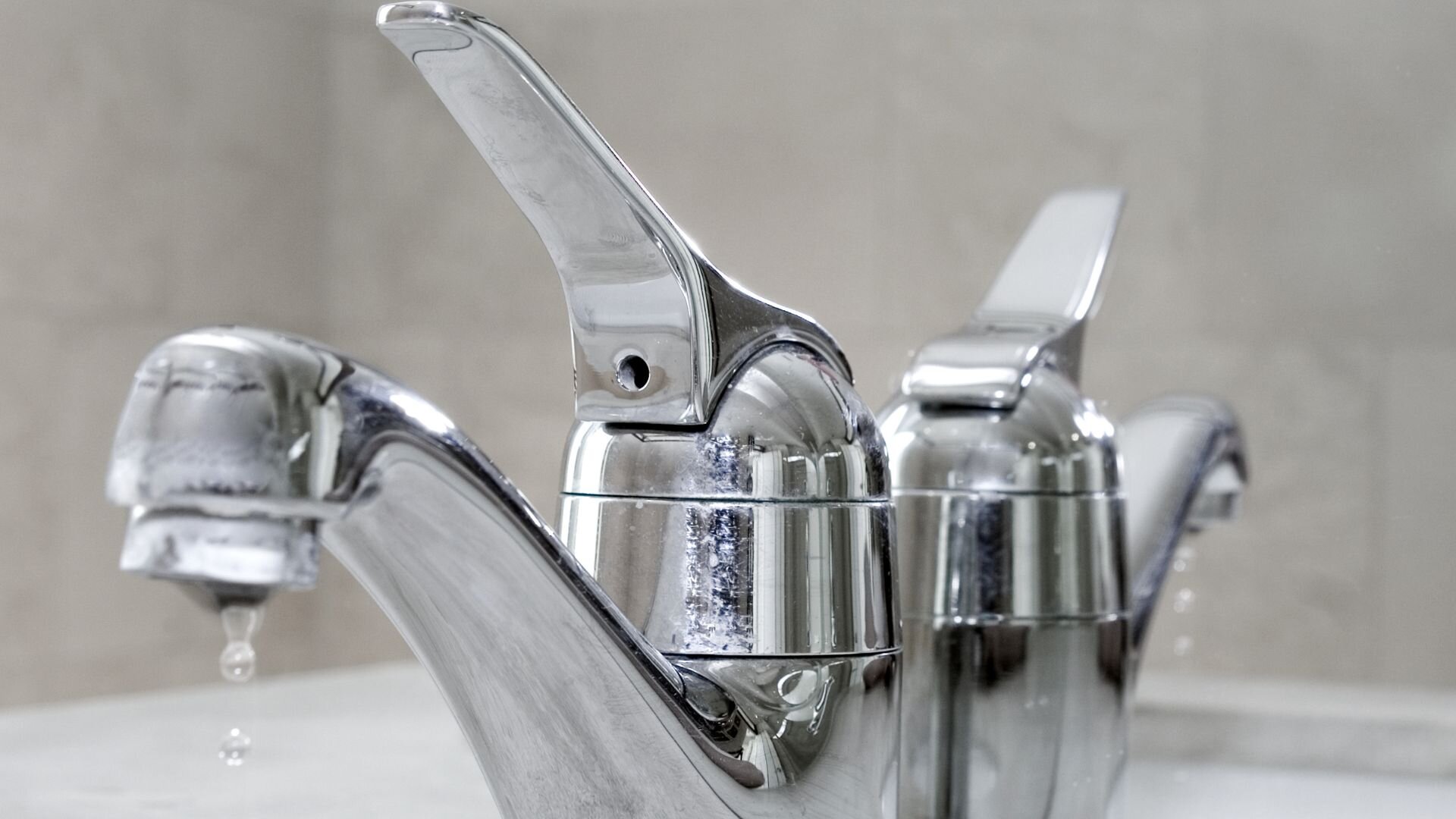 Tap Maintenance Dripping Taps