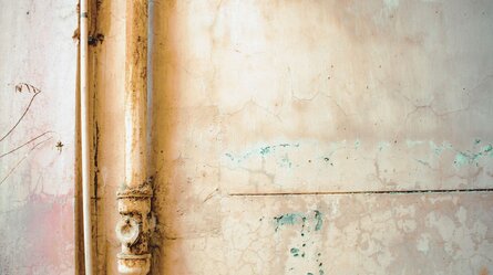Can a New Toilet Be Installed on Old Plumbing? Can a New Toilet Be Installed on Old Plumbing?