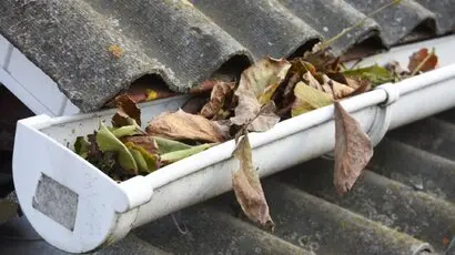 How To Clear A Blocked Gutter At Home?