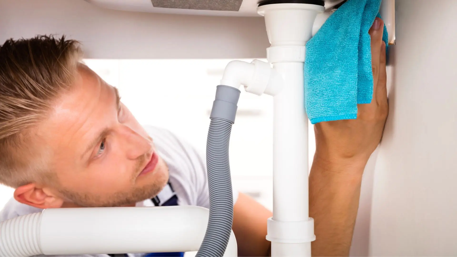 How To Detect A Water Leak In Your Home‐ WP Plumbing
