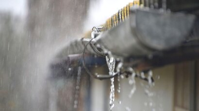 How To Fix Your Leaking Gutter How To Fix Your Leaking Gutter