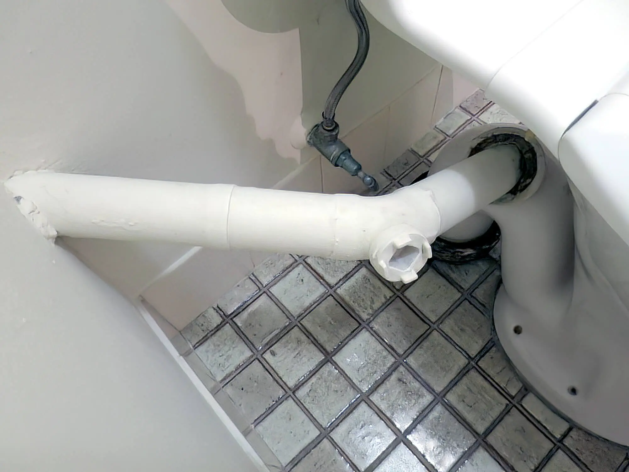 How Far Can A Plumbing Vent Run Horizontal Without A