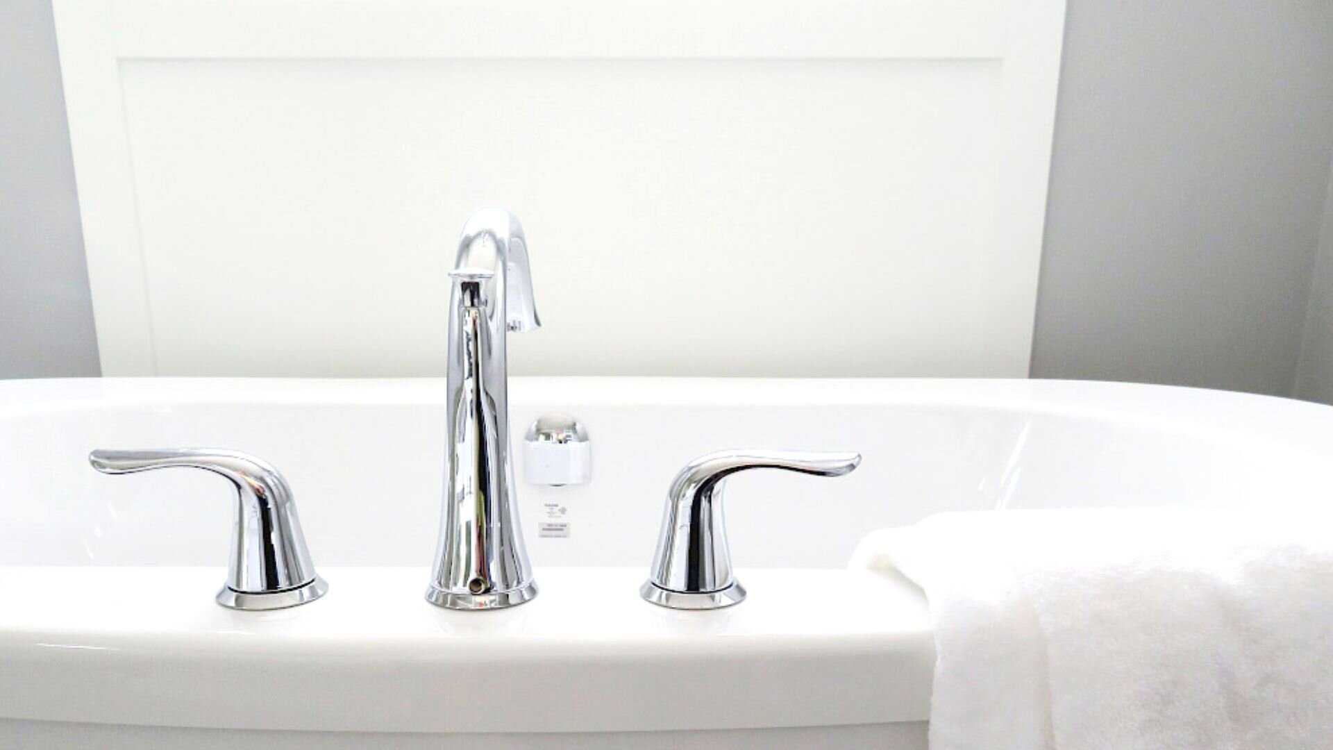 How Do I Know If My Bathtub Is Clogged? Find Out Here‐ WP Plumbing