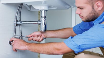 Should You DIY or Call a Plumber for Tap Installation?
