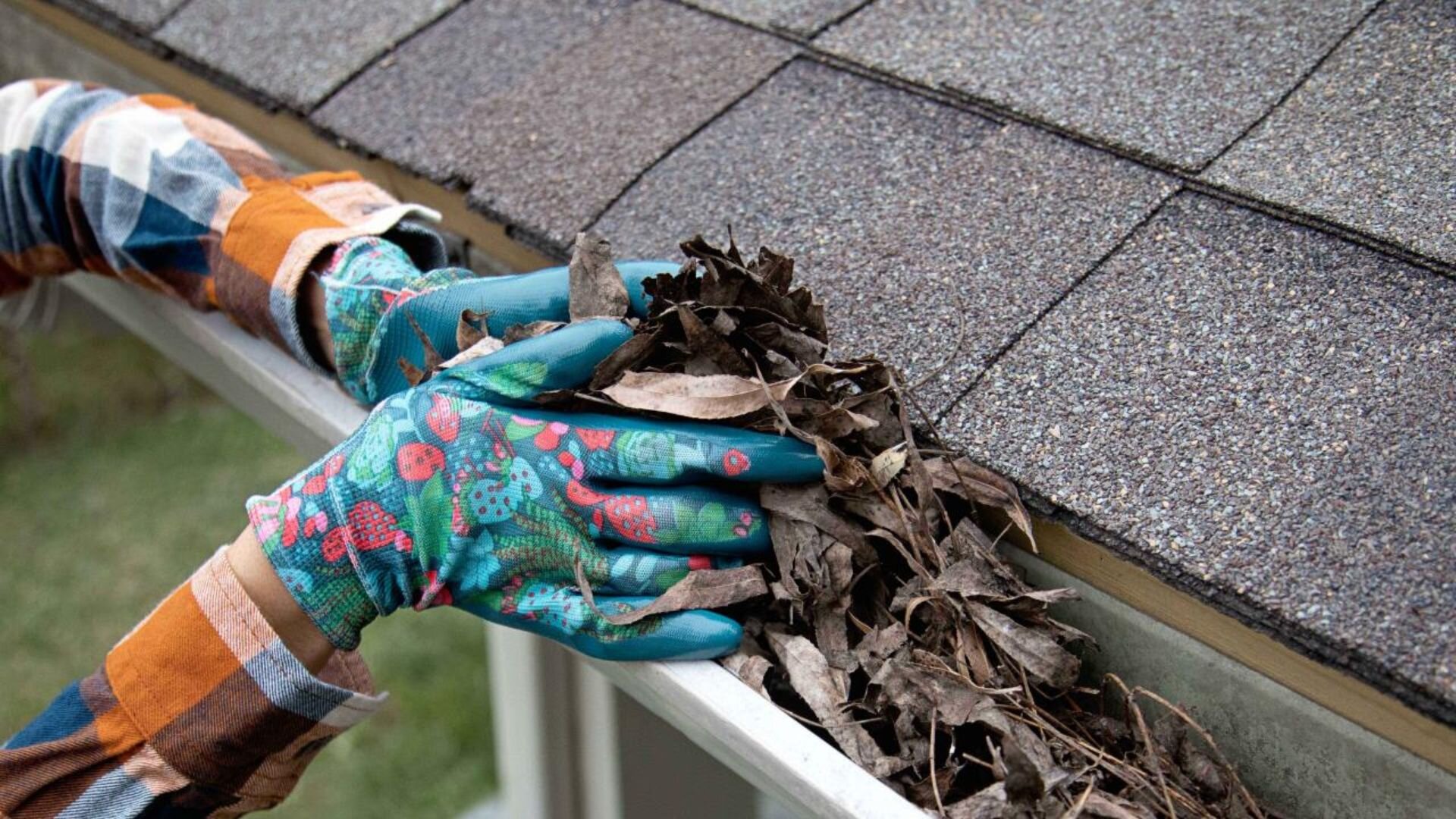 Protect Your Home: Tips and Tricks to Keep Gutters Flowing Freely ‐ WP  Plumbing